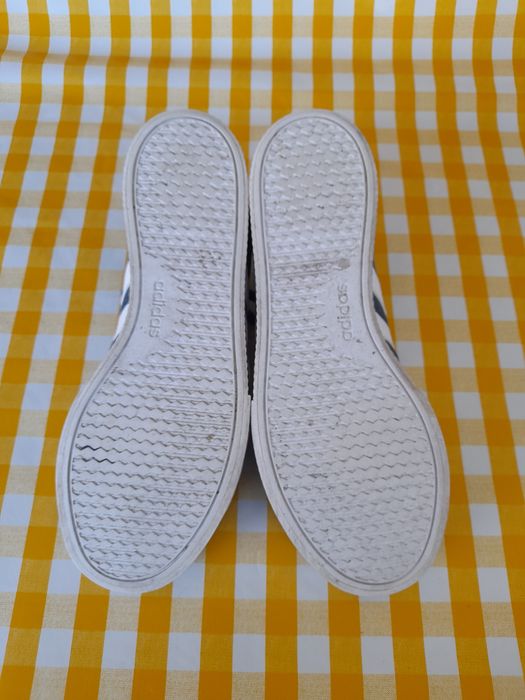 Sapatilhas Adidas n°44 como novas