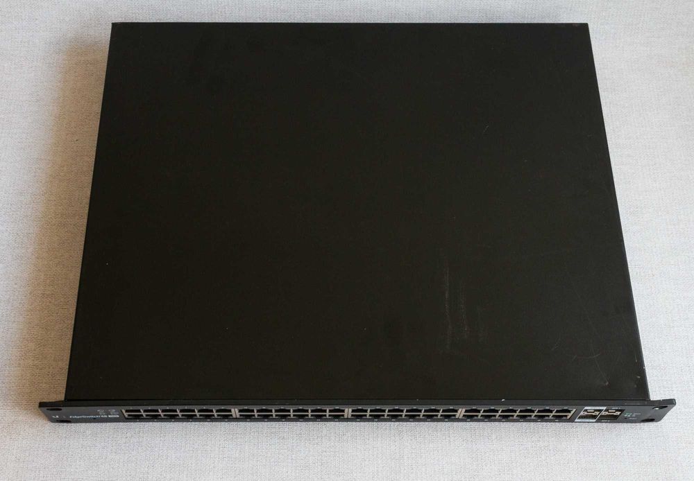 Ubiquiti EdgeSwitch 48 750W ES-48-750W керований PoE комутатор 48x1G 2xSFP 2xSFP+ БВ