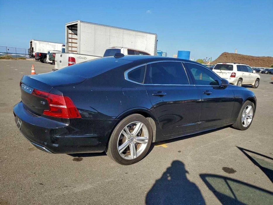 Volvo S90 T5 Momentum 2019