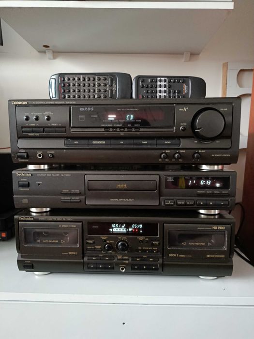 Wieża Technics amplituner,CD,kaseciak 2 piloty