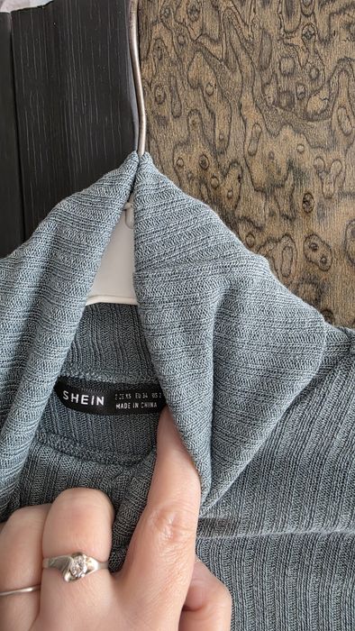 Golf damski Shein XS.