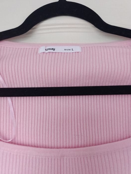 В'язана кофтинка