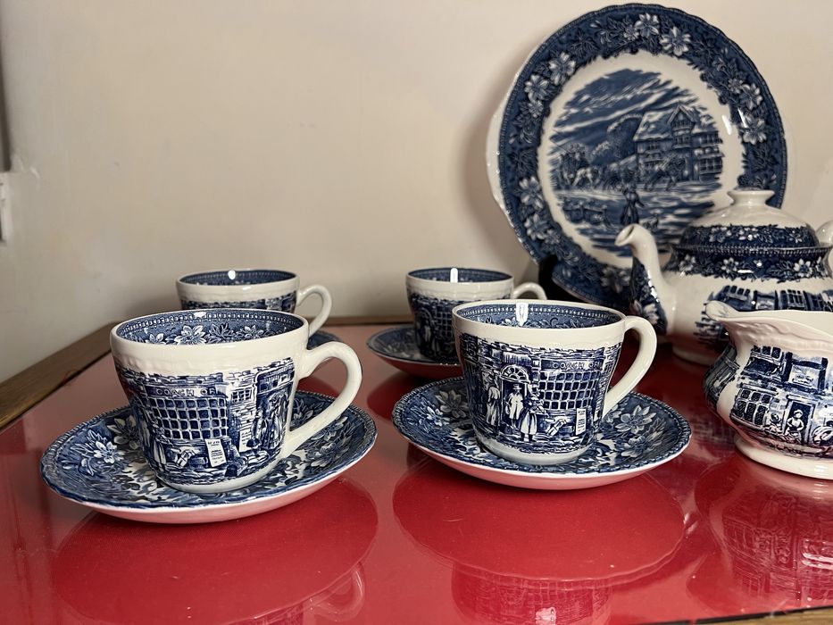 Serviço de Chá Inglês - Royal Tudor Ware