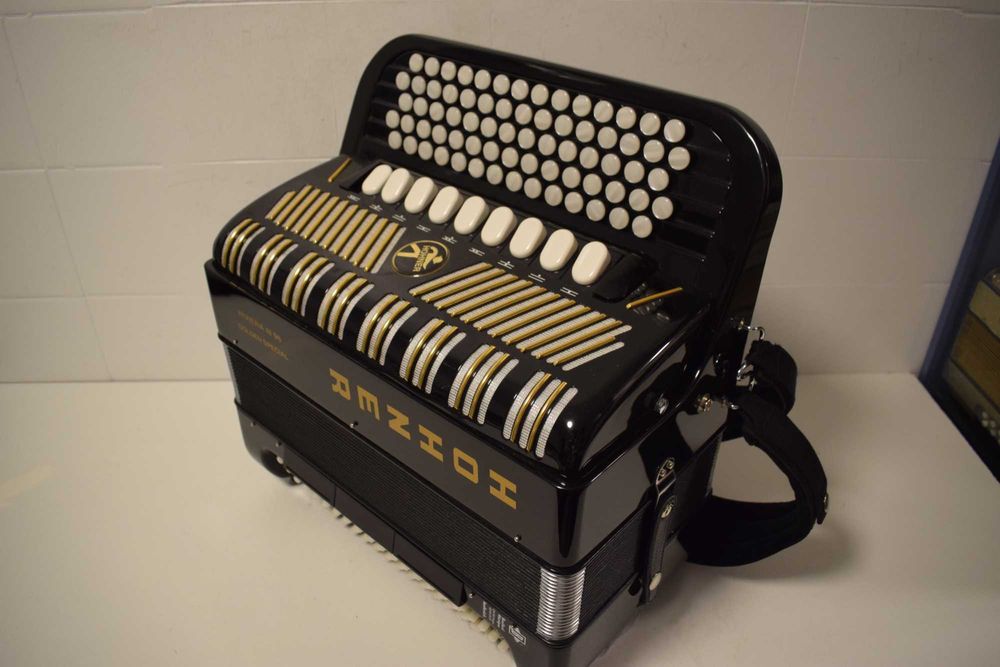Acordeao Hohner Rveira III Gold 3 Voz, N . 116