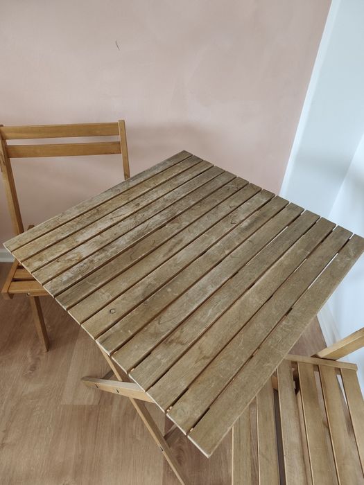Conjunto mesa e cadeiras exterior