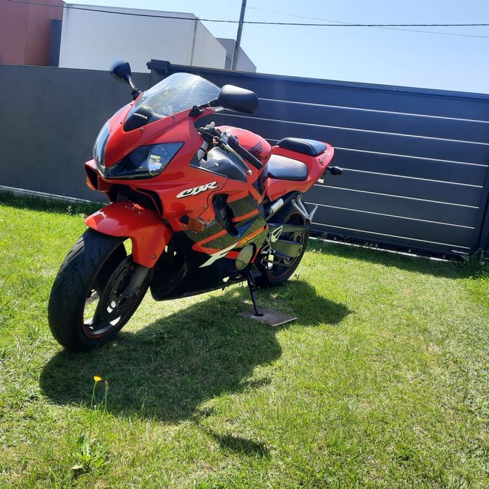 Moto Honda CBR  600F Sport