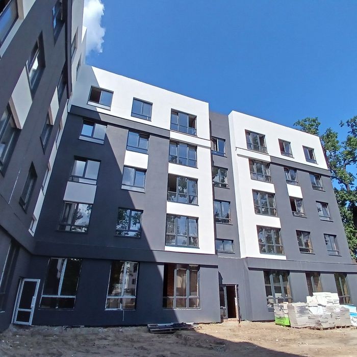 1к с Двориком и возможностью увеличить жилые м2. Локация Школа/Озеро!