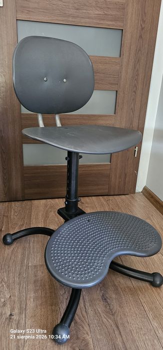 Krzesła ergonomiczne Kinnarps 2 szt (cena za 1 szt)