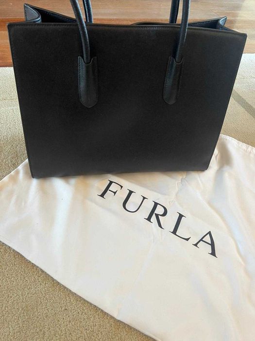 Mala Furla preta