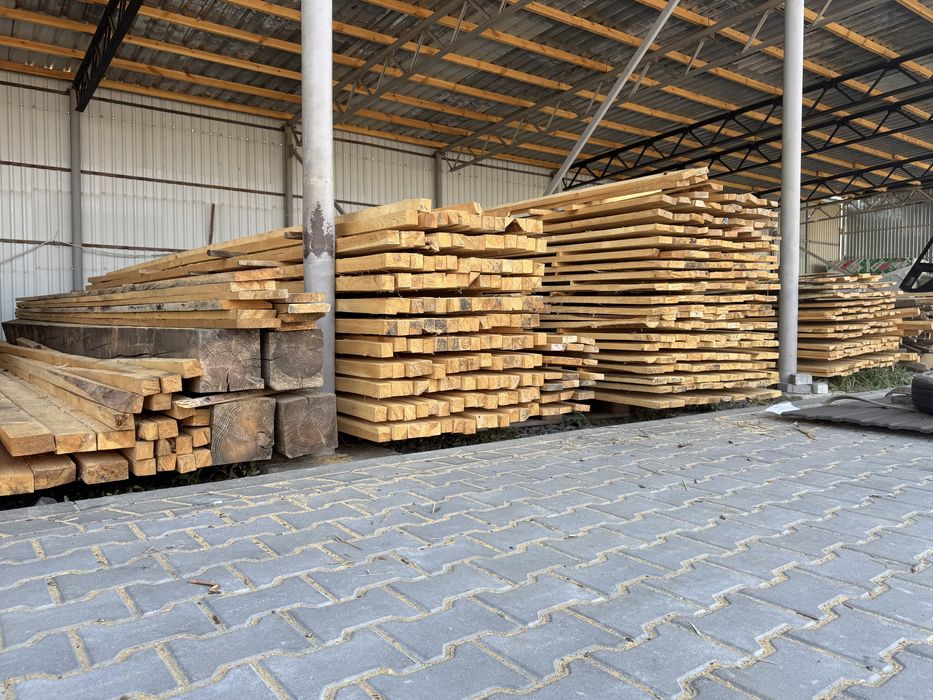 Пиломатеріали: дошка, брус, рейка.