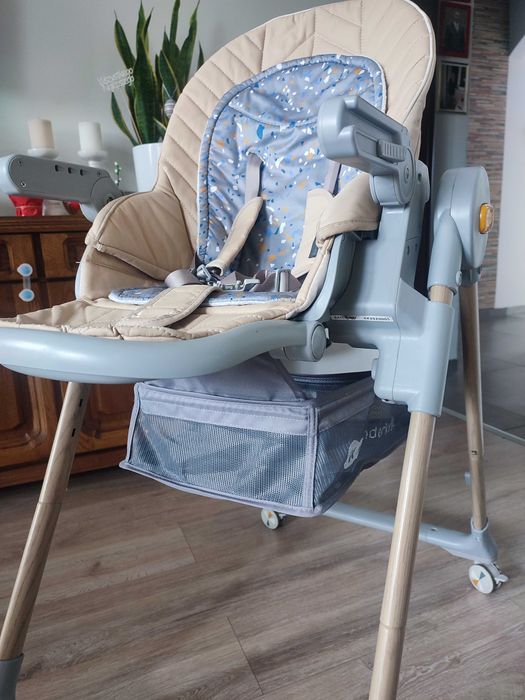 Krzesełko do karmienia Kinderkraft Lastree