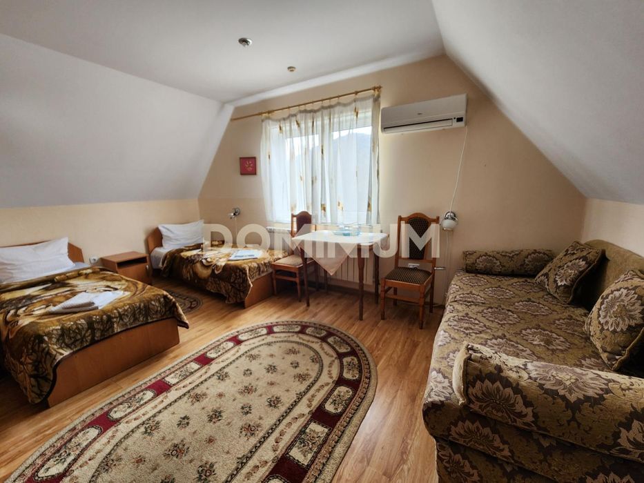 Продається готельний комплекс в м. Тячів