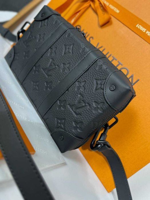 Кросс боди Louis Vuitton плечевая сумка LV мессенджер Луи Виттон c830