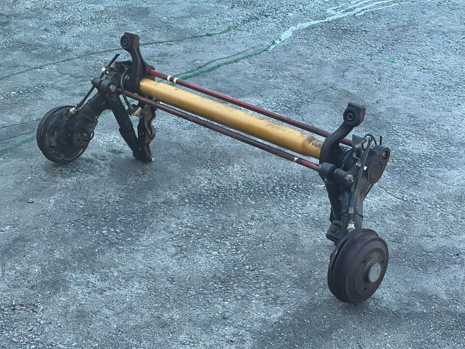 Eixo traseiro Citroen AX (3 Furos)