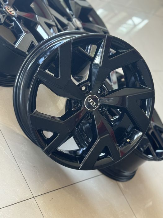 Диски оригінал A3 S3 r19/5/112 8Y0601025AE Skoda Octavia VW Golf