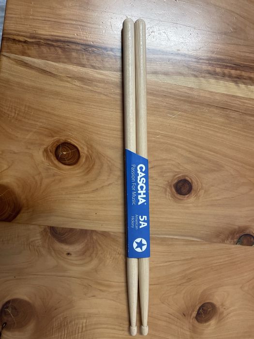 Baqueta novas com etiqueta.