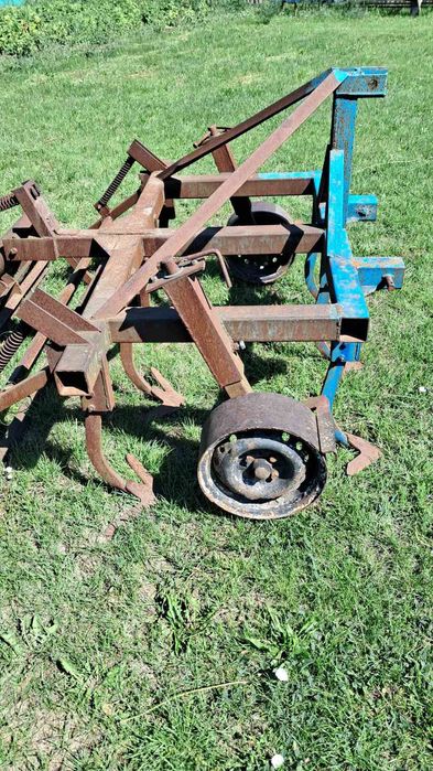 Продам Плуг Плн 3-35