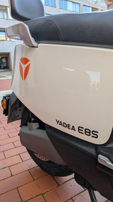Mota YADEA E8S - Scooter eléctrica/Como NOVA/Com Extras