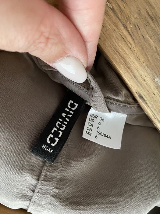 Trench H&M 36 S piekna zielen