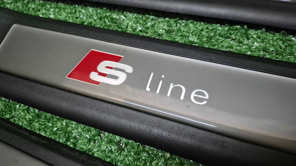 Soleiras S-Line Audi A4 B6 B7 8E originais OEM em excelente estado