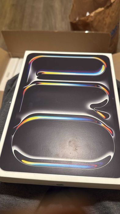 iPad Pro 11" (Late 2025) - Apple M5 Chip - 256GB - Space Black - WiFi