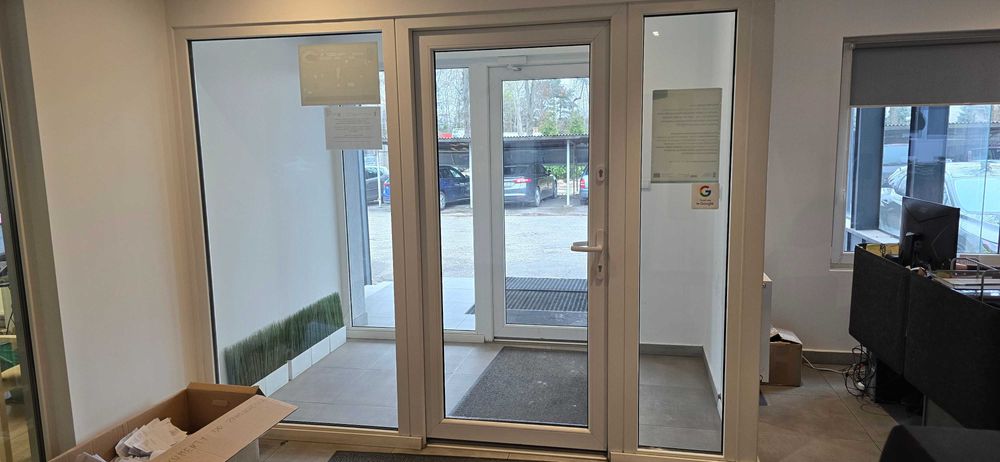 Okna i drzwi plastiki