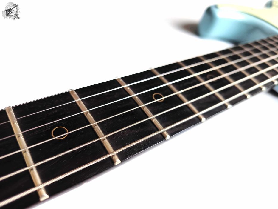 Як новий Schecter Nick Johnston DS Traditional HSS '2024 Atomic Frost