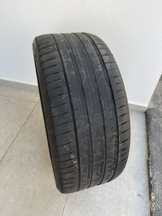 Pneu Michelin Pilot Sport 4 SUV 265/40 R21