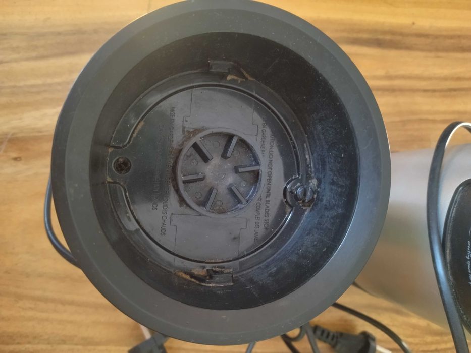 Blender kielichowy, robot kuchenny, sokowirówka z zestawem akcesoriów