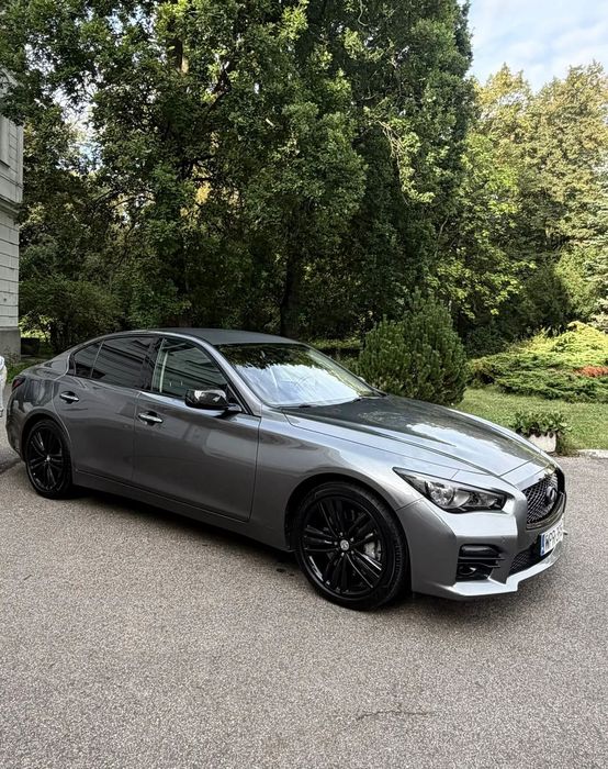 Infiniti Q50