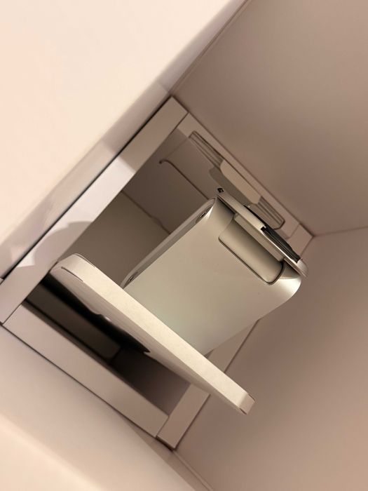 Apple Pro stand Novo