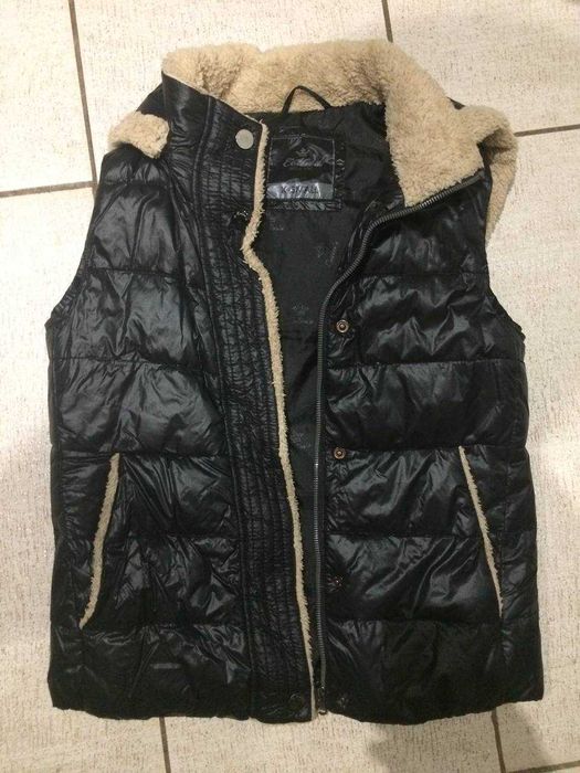 Жилет для девочки Colin's