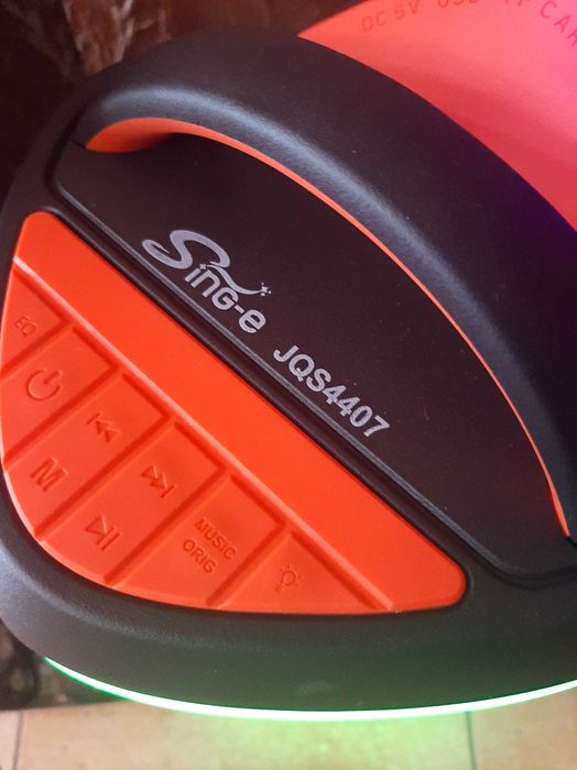 Колонка нова з мікрофоном та пультом