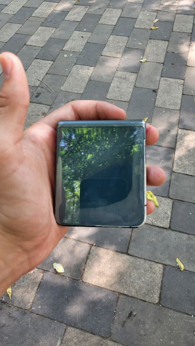 Samsung Galaxy Z Flip 3