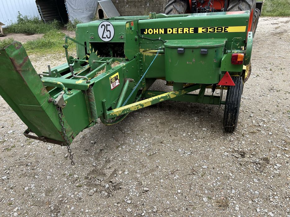 Enfardadeira John Deere 339E