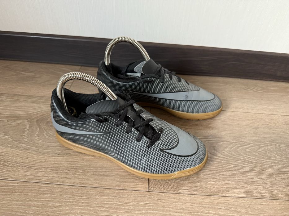 Футзалки Nike 38 розмір