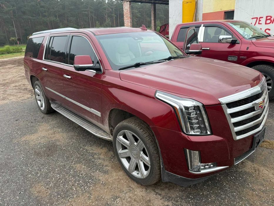 Cadilac Escalade Premium IV rok 2016 7 osób ESV 165 tys.km BEZWYPADKOWY