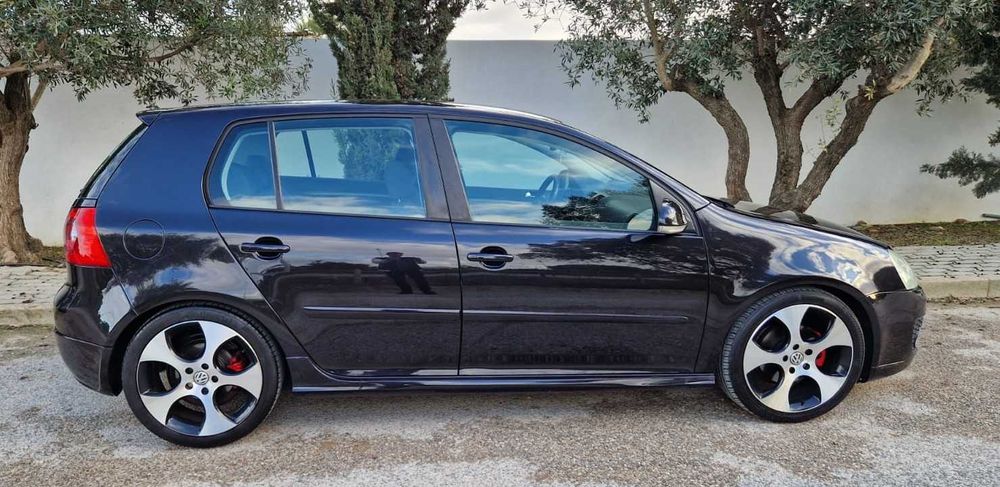 VW Golf 1.9 TDI ConfortLine - Look GTD