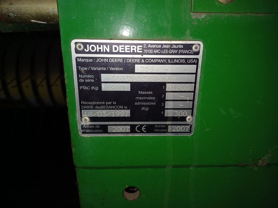 Прес-підбірник john deere 359