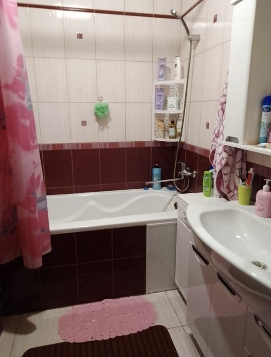 Продам 3-поверховий будинок 270 м² у Кам’янському