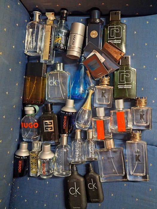 Frascos de perfume vazios