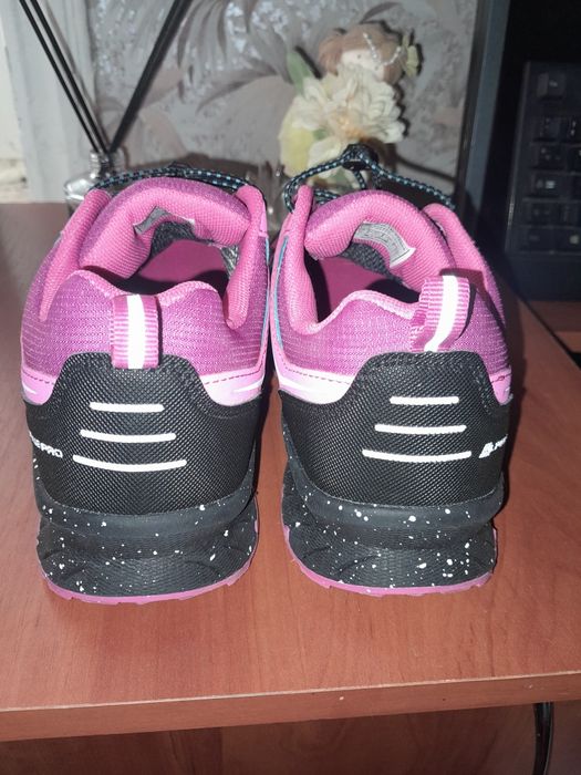 Кросівки дитячі 33р