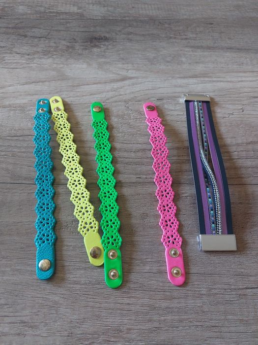 Bransoletki damskie skórkowe