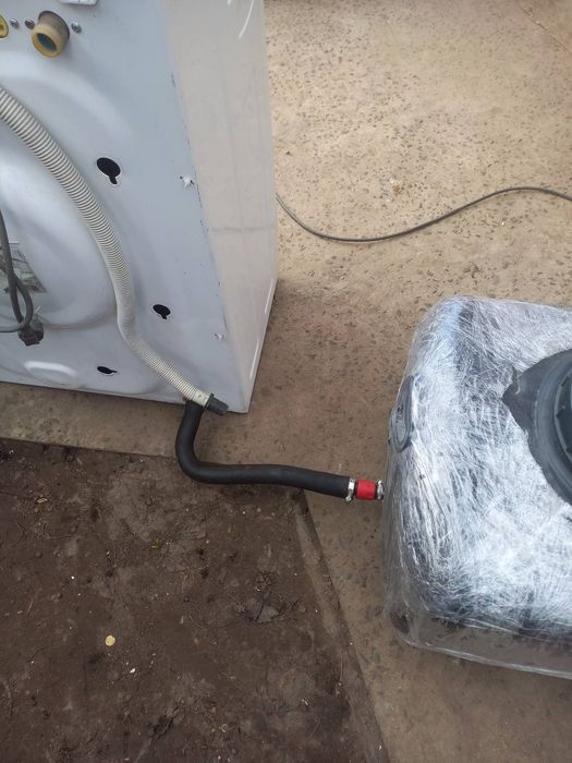 Продам пралку з баком