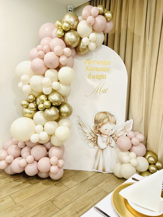 Dekoracja balony ścianka komunia