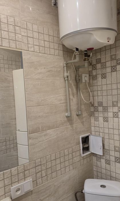 Продам 1 кімнатну квартиру з ремонтом в ЖК "Золоті стовпи" (2-555-217)