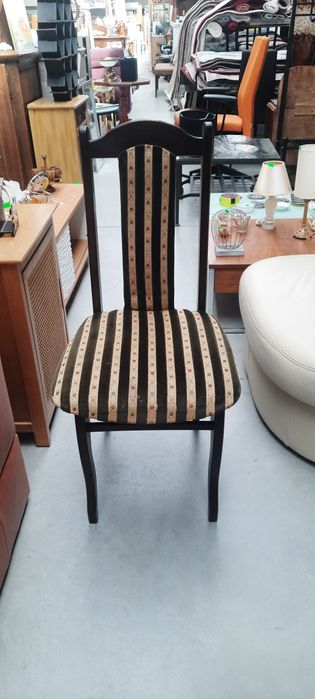 Drewniane masywne krzesła RATY