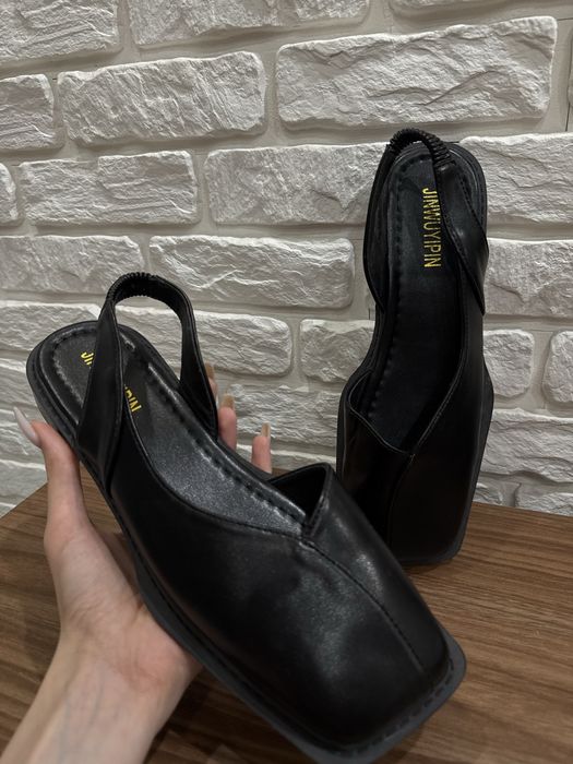 Damskie sandały czarne