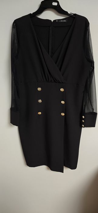 Nowa elegancka sukienka 44