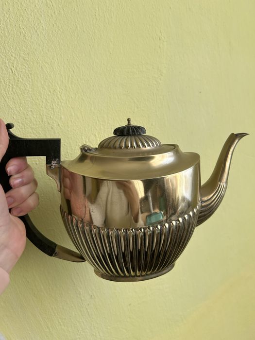 Вінтажний чайник Антикварний посріблений чайник